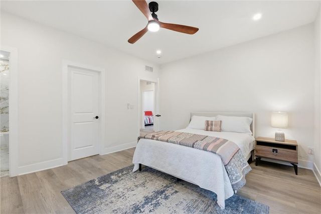 2708 Tracy Avenue, Kansas City, MO 64109