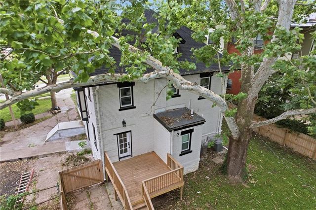 2708 Tracy Avenue, Kansas City, MO 64109