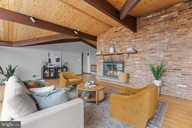 7099 GLEN CURTISS LN, Warrenton, VA 20187