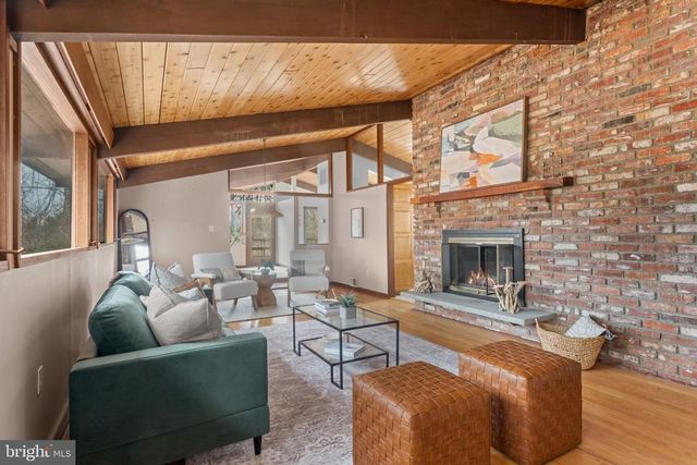 7099 GLEN CURTISS LN, Warrenton, VA 20187