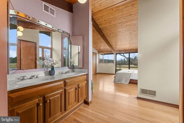 7099 GLEN CURTISS LN, Warrenton, VA 20187