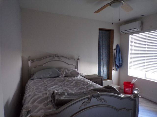 13627 Hermano Way, Desert Hot Springs, CA 92240