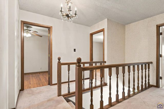 3540 SW Oak PKWY, Topeka, KS 66614