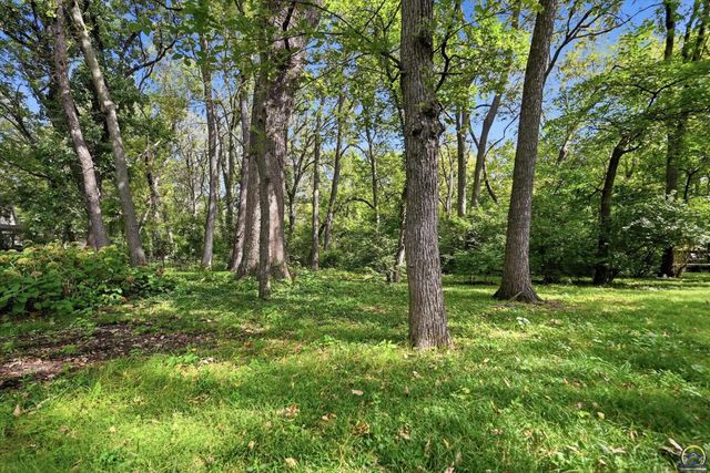 3540 SW Oak PKWY, Topeka, KS 66614