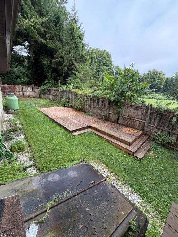 530 Stanhope Rd, Byram Twp., NJ 07871 — photo 2