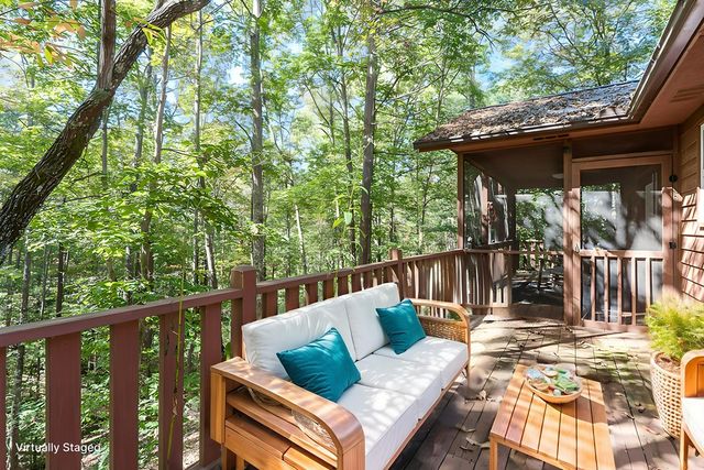 45 Settlers Crossing Way, Murphy, NC 28906