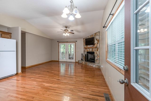 45 Settlers Crossing Way, Murphy, NC 28906