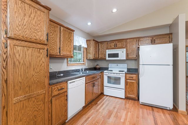 45 Settlers Crossing Way, Murphy, NC 28906