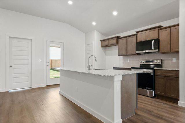 2414 Bryan Avenue, Wolfforth, TX 79382