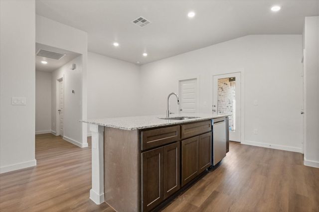 2414 Bryan Avenue, Wolfforth, TX 79382