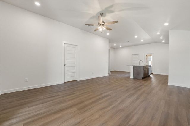 2414 Bryan Avenue, Wolfforth, TX 79382