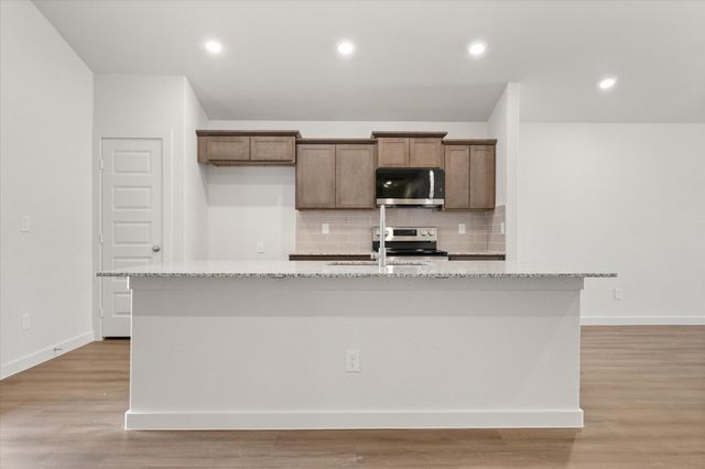 2414 Bryan Avenue, Wolfforth, TX 79382