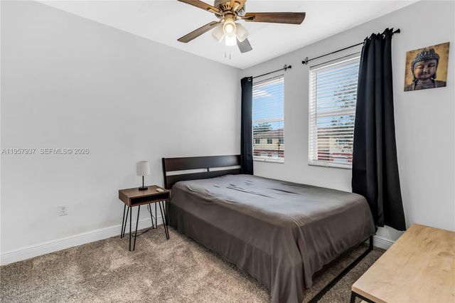 7401 Palomino Dr 114-1, Davie, FL 33024