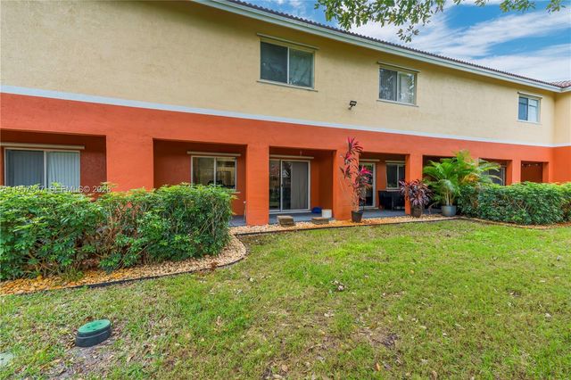 7401 Palomino Dr 114-1, Davie, FL 33024