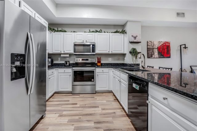 7401 Palomino Dr 114-1, Davie, FL 33024