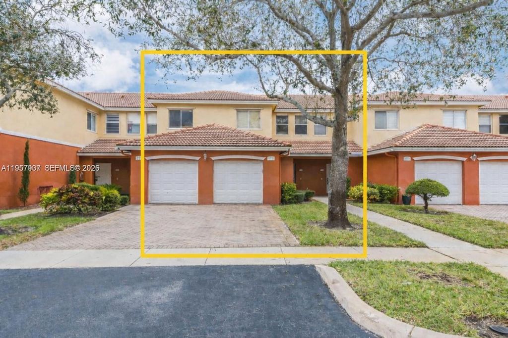 7401 Palomino Dr 114-1, Davie, FL 33024