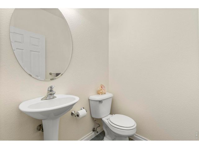 2247 Watersong Cir, Longmont, CO 80504
