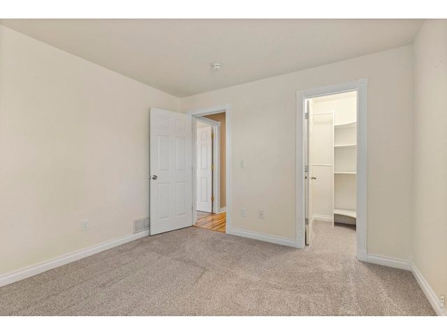 2247 Watersong Cir, Longmont, CO 80504