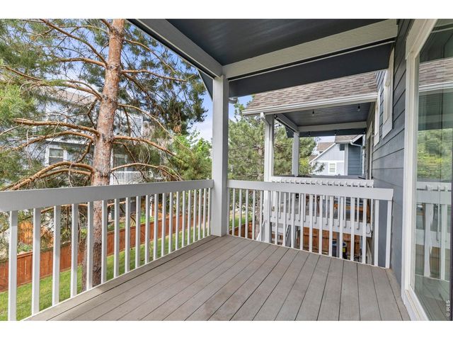 2247 Watersong Cir, Longmont, CO 80504