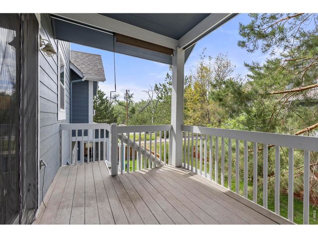 2247 Watersong Cir, Longmont, CO 80504