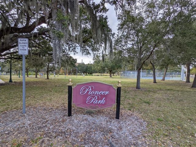 1090 COCOANUT AVENUE 4, Sarasota, FL 34236