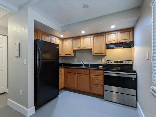 1090 COCOANUT AVENUE 4, Sarasota, FL 34236