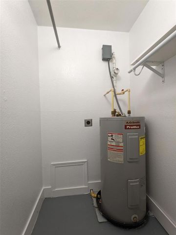 1090 COCOANUT AVENUE 4, Sarasota, FL 34236