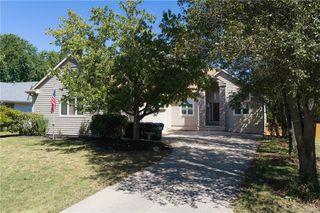1104 Wagon Wheel Road, Lawrence, KS 66049
