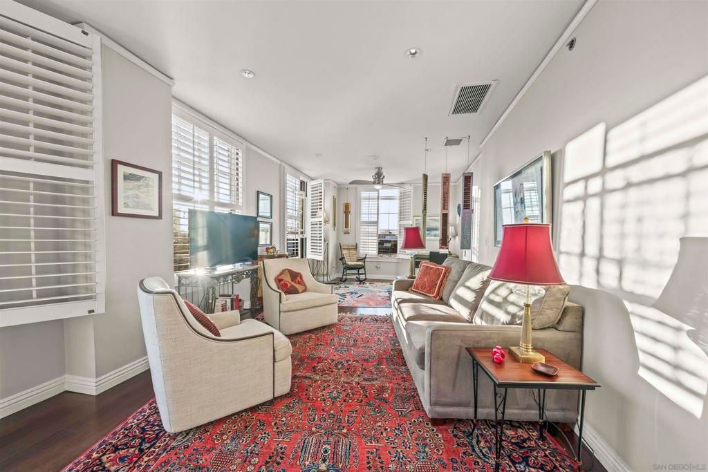 702 Ash Street 800, San Diego, CA 92101 — photo 4