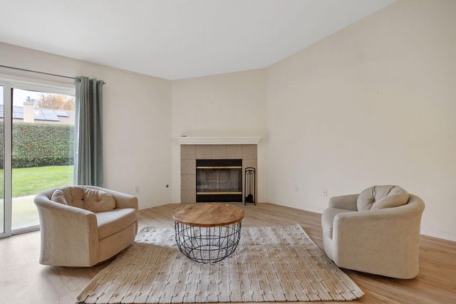 2318 E Cherry Avenue, Visalia, CA 93292