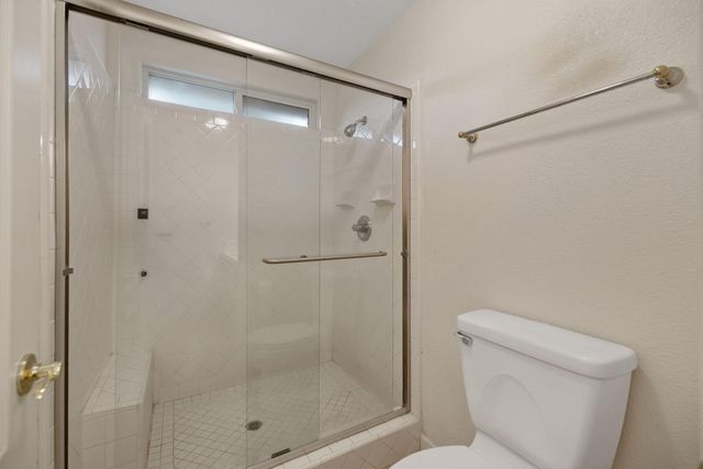 2318 E Cherry Avenue, Visalia, CA 93292