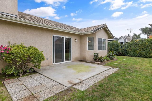 2318 E Cherry Avenue, Visalia, CA 93292