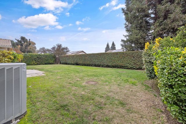 2318 E Cherry Avenue, Visalia, CA 93292