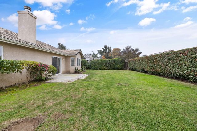 2318 E Cherry Avenue, Visalia, CA 93292