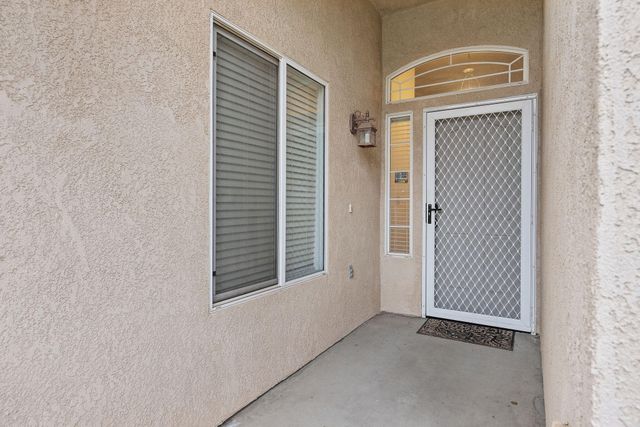 2318 E Cherry Avenue, Visalia, CA 93292