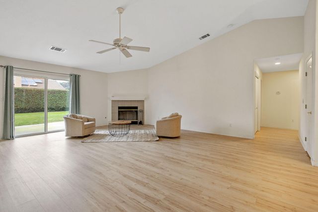 2318 E Cherry Avenue, Visalia, CA 93292