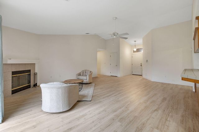 2318 E Cherry Avenue, Visalia, CA 93292