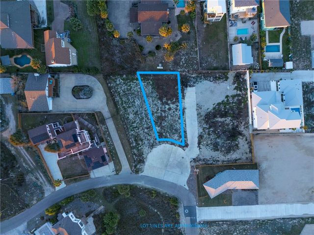 105 S 12th St., Port Aransas, TX 78373