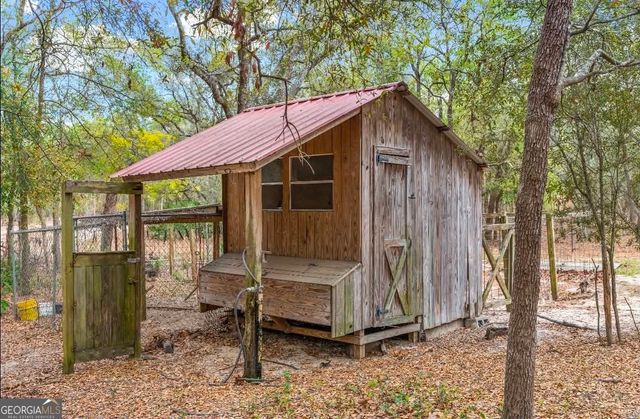 5912 Yellow Bluff Road, Blackshear, GA 31516