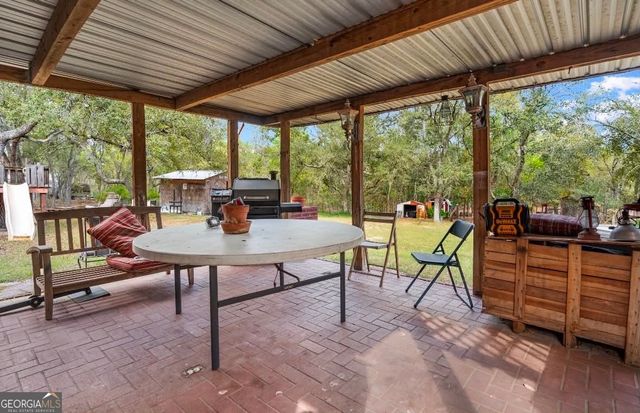 5912 Yellow Bluff Road, Blackshear, GA 31516