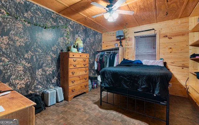 5912 Yellow Bluff Road, Blackshear, GA 31516