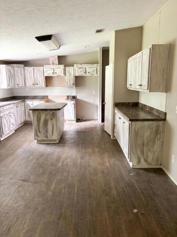 189 County Road 2223, Cleveland, TX 77327