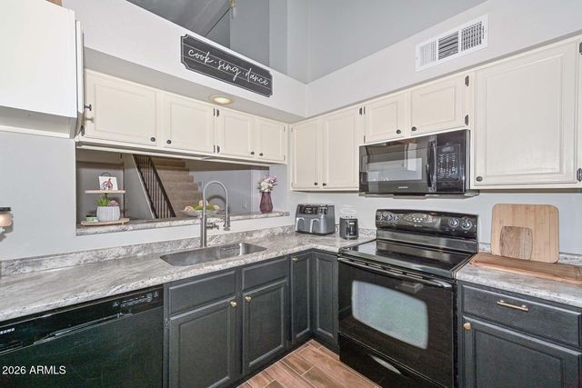 1444 E RENEE Drive, Phoenix, AZ 85024