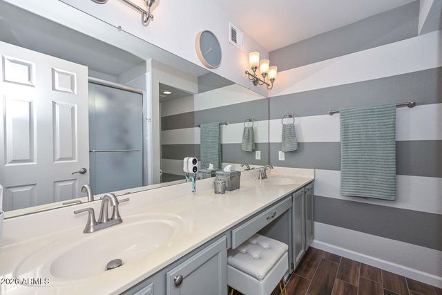 1444 E RENEE Drive, Phoenix, AZ 85024