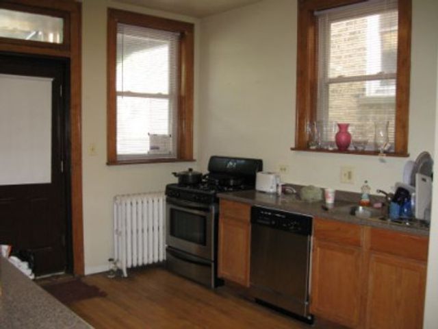 6641 N Ashland Avenue, Chicago, IL 60626