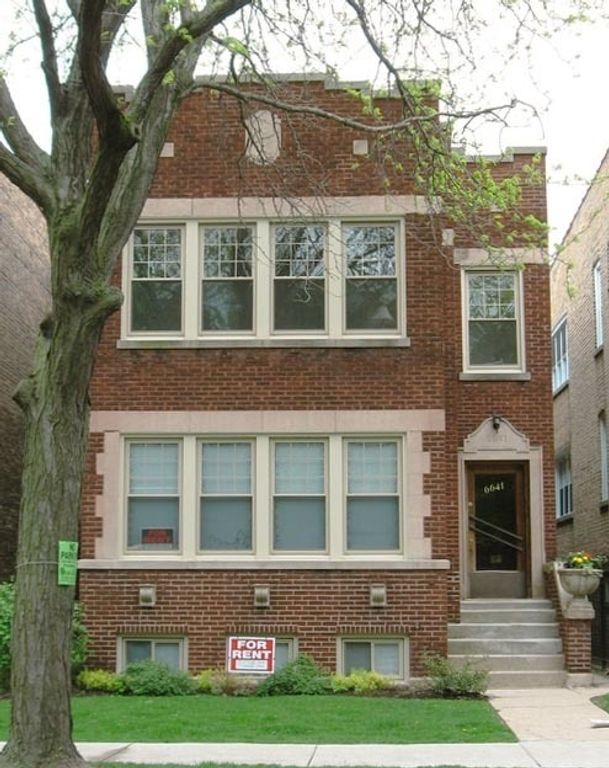 6641 N Ashland Avenue, Chicago, IL 60626