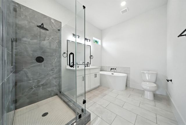 7117 England Street C, Houston, TX 77021