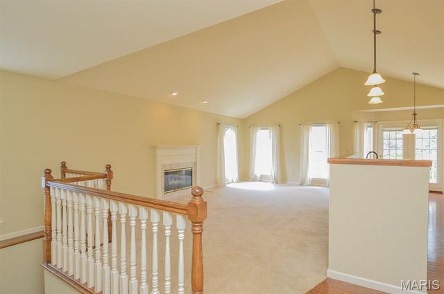 5004 Castlegate Lane, Godfrey, IL 62035