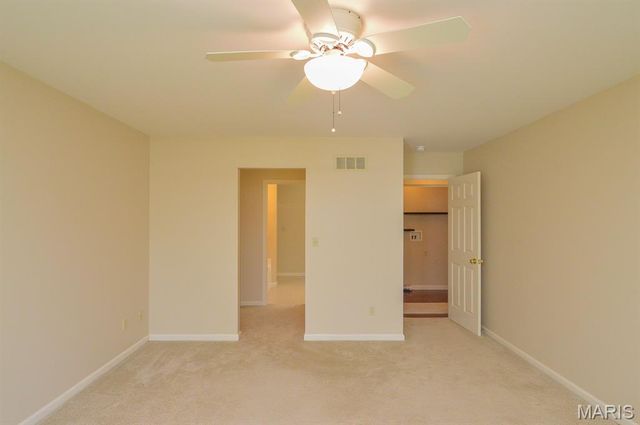 5004 Castlegate Lane, Godfrey, IL 62035