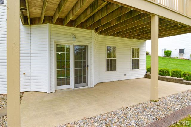 5004 Castlegate Lane, Godfrey, IL 62035